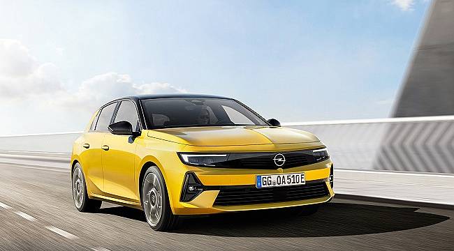 Opel Astra Tamamen Yenilendi ve Şarj Edilebilir Hibritle Elektriklendi!