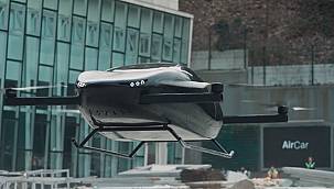 Uçan Araba gökyüzünde - Elektrikli ve...