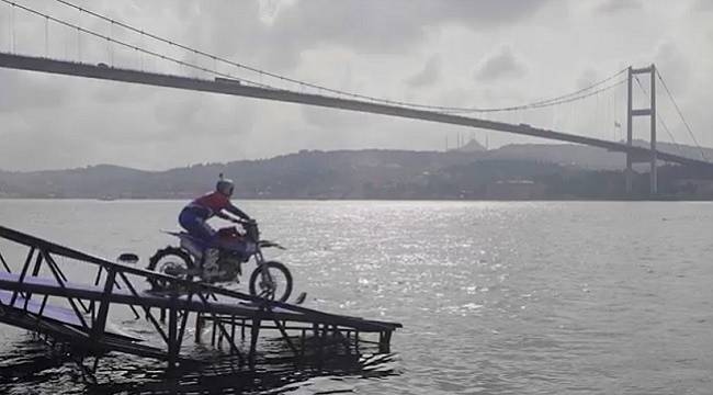 Denizi MOTORLA geçti - İSTANBUL!