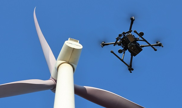 İHA Teknolojisi - RÜZGAR türbini kanatlarındaki 1 günlük işi yarım saate indiriyor!