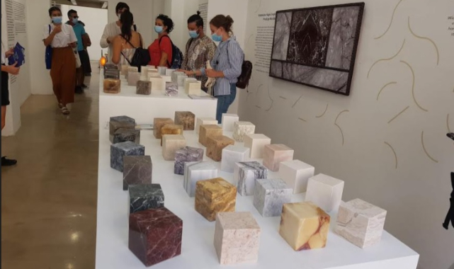 Milano Tasarım Haftası - Türk doğal TAŞ kütüphanesi sergilendi!