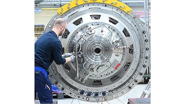 Motorun ilk testi yüzde 100 Sürdürülebilir Havacılık YAKITI ile gerçekleştirilecek!