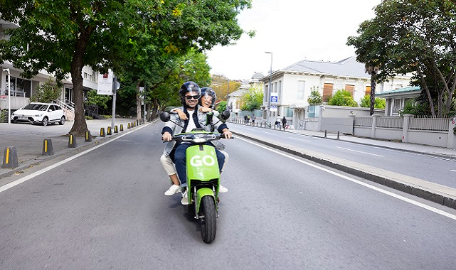 300 ELEKTRİKLİ moped ile İstanbul&#039;da!