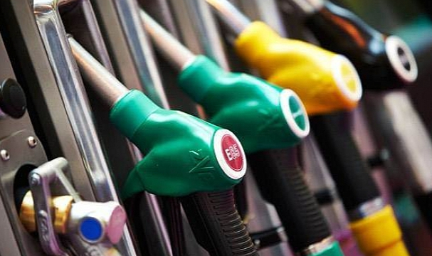 Benzine 14 kuruş - Motorine 41 kuruş...