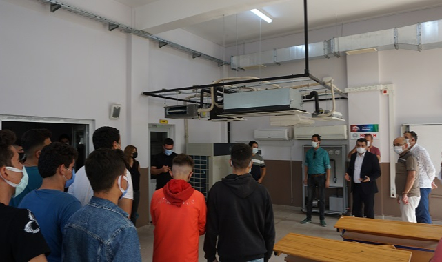 Bosch Termoteknik Akademi - Mesleki Teknik Anadolu Liselerinde yaptığı atölye yenilemeleriyle...