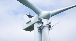 Doğada - Kendi halinde esen rüzgarı enerjiye dönüştürme sürecinde verimlilik kaybını en aza...