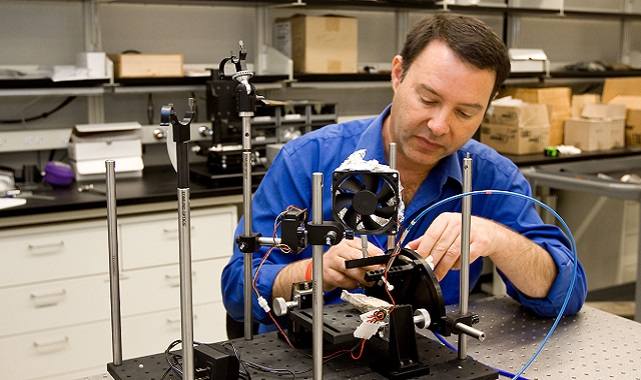 Mars&#039;ın görüntülerini dünyaya ulaştıran kameraları tasarlayan Arizona State Üniversitesi&#039;nden Dr. Jim Bell: Dünya &#039;insan türünün...