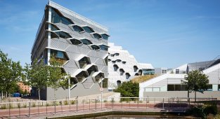 Schneider Electric ve Planon - Coventry Üniversitesi’nin Dijital Yolculuğunu Başlatıyor!