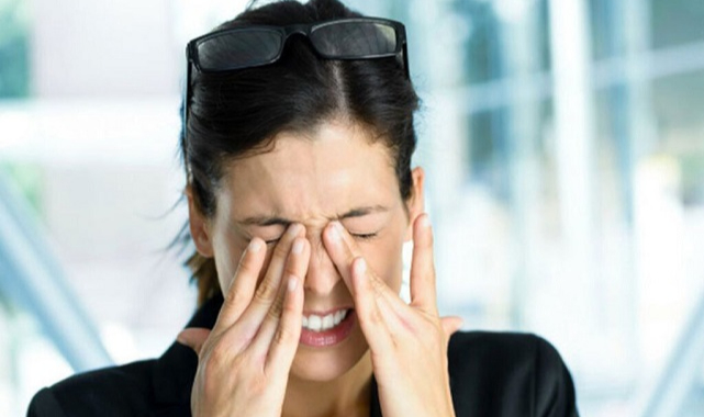 Enerji Çalışanları - Gözleri sık sık ovuşturmak GÖRME kaybına neden olabilir!