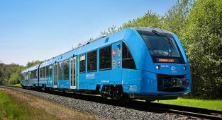 İSTANBUL - FUAR: Dünyanın ilk hidrojen treni Coradia iLINT ve Avelia Horizon ile...