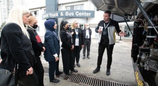 Kadın Şoförler - Yeni nesil HYBRİD otobüslerle test sürüşü...