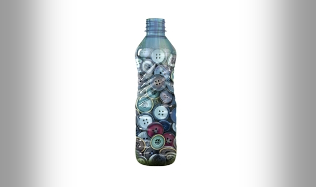 Pet şişeden düğme üretip dünya markalarına satıyor