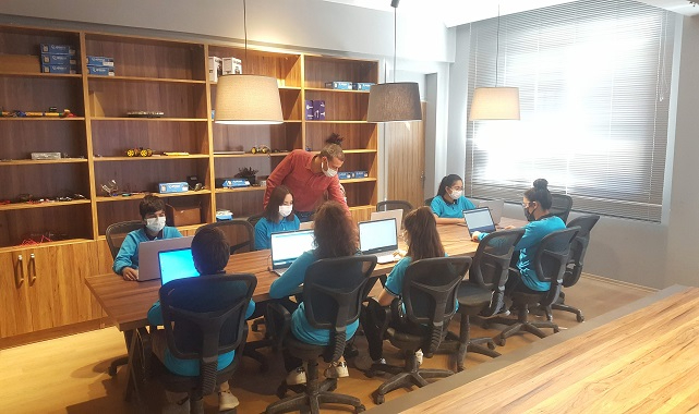 Sanko Enerji - Robotik Kodlama Sınıfı Yaptırdı!