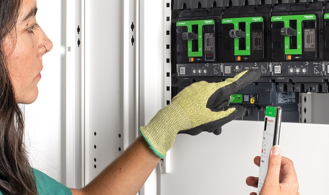 Schneider Electric - Yeniden tasarlanan ComPacT şalter serisini tanıttı!