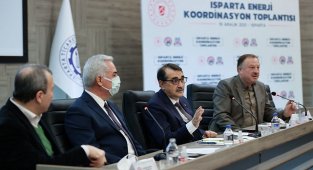 Enerji Bakanı Dönmez - Çiftçilerimizin sulama enerji ihtiyacı için elektrik şebekesi tarlalara getirilecek!