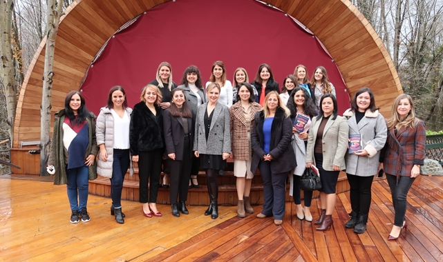 Kadın Enerjisi’nden ‘Bi’şey Olmalı’