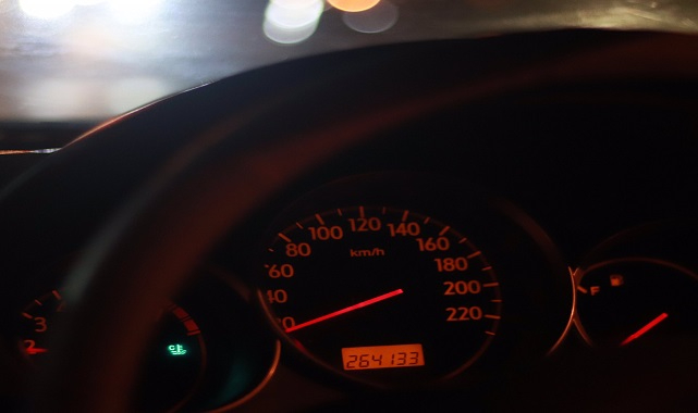 Sürücüler - Bu akşam gösterge panelinin parlaklığını düşürün!