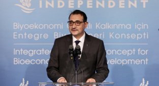 1- 3 büyükbaş hayvan atığından ürettiği gazla '1 hanenin 3 öğün yemeğini pişirebiliyor!