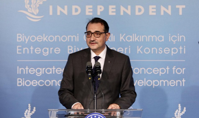 1- 3 büyükbaş hayvan atığından ürettiği gazla &#039;1 hanenin 3 öğün yemeğini pişirebiliyor!