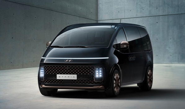 Tamamen elektrikli ve sıra dışı geniş iç mekan - Hyundai!