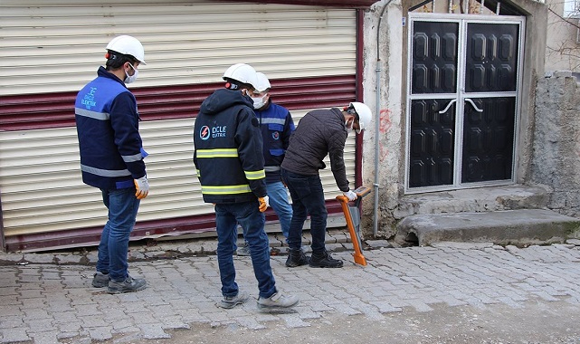 Yer altındaki kaçak elektrik hatların tespiti için ÖZEL cihaz kullanmaya başladı!