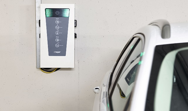 Duvarda - Garajda - Parkta çalışıyor: Elektrikli araçlar için kolay ŞARJ