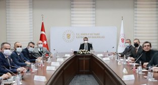 Enerji Bakanı Dönmez - Yenilenebilir Enerji Dernekleri Yöneticileriyle Yöneticileriyle bir araya geldi!