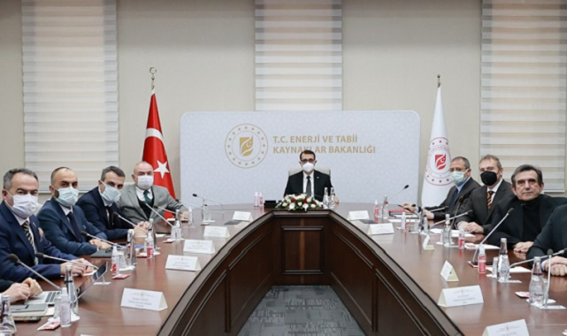 Enerji Bakanı Dönmez - Yenilenebilir Enerji Dernekleri Yöneticileriyle Yöneticileriyle bir araya geldi!