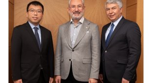 Dünyanın en büyük çatı GÜNEŞ enerjisi projesi - Türkiye!