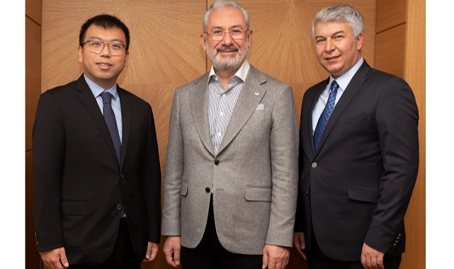 Dünyanın en büyük çatı GÜNEŞ enerjisi projesi - Türkiye!