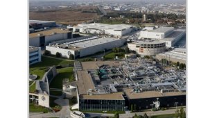 Elektriğini 'güneş - rüzgâr - hidroelektrik ve jeotermalden' ürettiğini belgeledi - Abdi İbrahim!