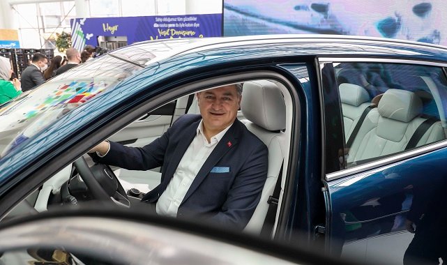 C-SUV prototipiyle ilgi odağı oldu - Elektrikli TOGG