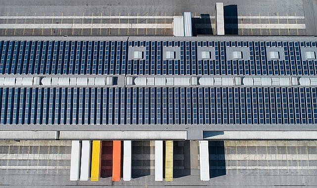 Çatılardaki GES’ler için yanmayan özel panel üretti!