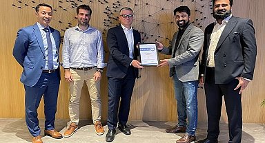 Enerji yönetimi ve çoklu teknik hizmetler şirketi Enova - Uluslararası PV sektörünün en prestijli ödülü aldı!