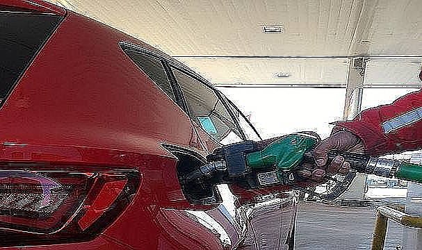Benzine indirim geldi!