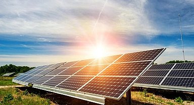 22.500 güneş paneli kullanarak kendi elektriğini üretecek - Medcem Çimento!