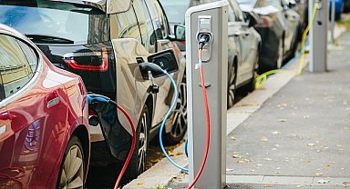 Elektrikli ve hibrid otomobillere ilgi artıyor