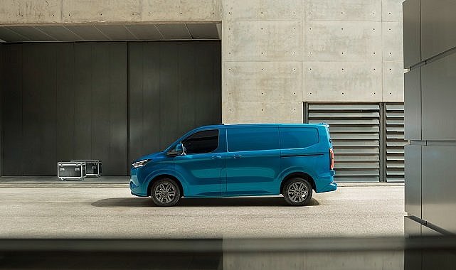 ‘Kocaeli Fabrikalarında üretilecek yeni tam elektrikli E-Transit Custom ile…’