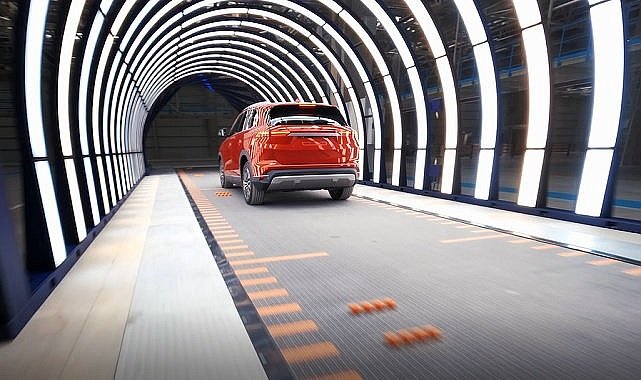 İlk yerli elektrikli otomobil Togg C SUV seri üretim bandından indi!