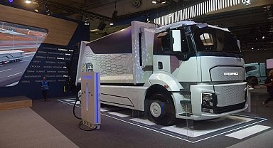 Ford Trucks’ın ürettiği ilk ELEKTRİKLİ KAMYON Pirelli R01 ile buluştu!