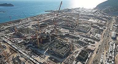 Akkuyu NGS'nin 1'inci ünitesine ait türbin binasında ilk köprülü vincin montajına başlandı