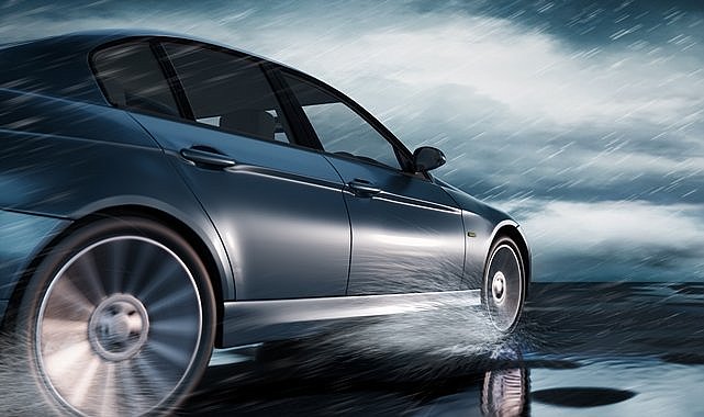 Yağmur Lastiğinin Mucidi Uniroyal - YOĞUN yağışlı havalarda güvenli sürüş için tavsiyeler!