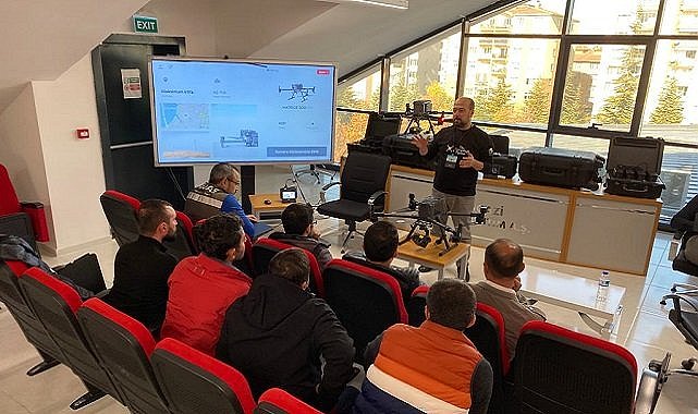 Arızalara DRONE ile müdahale edecek personele eğitim verdi - Osmangazi Elektrik Dağıtım!