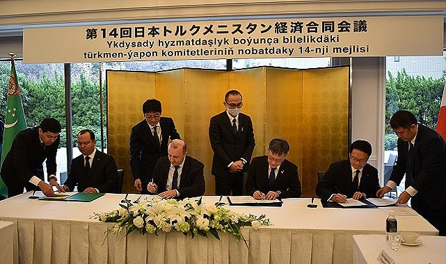 Dünyada DOĞAL GAZ&#039;dan BENZİN üretecek ikinci tesisi kuracak -Rönesans!