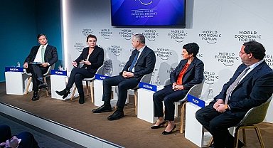 SABANCI HOLDİNG CEO’SU CENK ALPER DAVOS’TA KONUŞTU - Gündem “Parçalanmış Bir Dünyada İş Birliği”