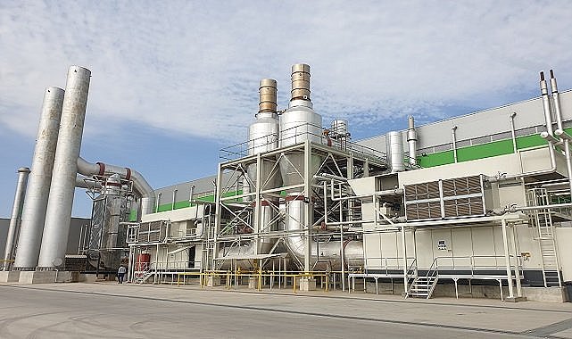 TRİJENERASYON ve GÜNEŞ enerjisiyle kendi elektriğini üretiyor!