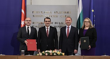Türkiye ''Bulgaristan'a 13 yıl süreyle yıllık 1,5 milyar metreküp doğal gaz'' verecek!