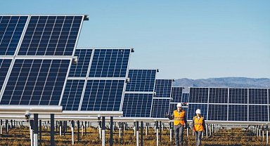 Türkiye - GÜNEŞ enerjisi kapasitesini 2035'e kadar yaklaşık yüzde 450 artıracak!