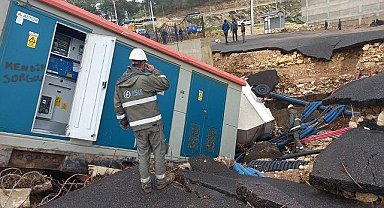 Dicle Elektrik - Şanlıurfa’da SEL sularından etkilenen TRAFOLAR hakkında bilgi verdi!
