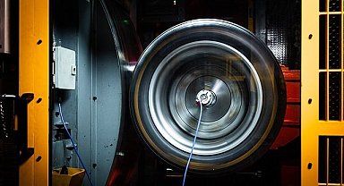 Elektrikli hiper otomobil lastikleri için testlere başladı - Saatte 500 km/s Yüksek Hız!